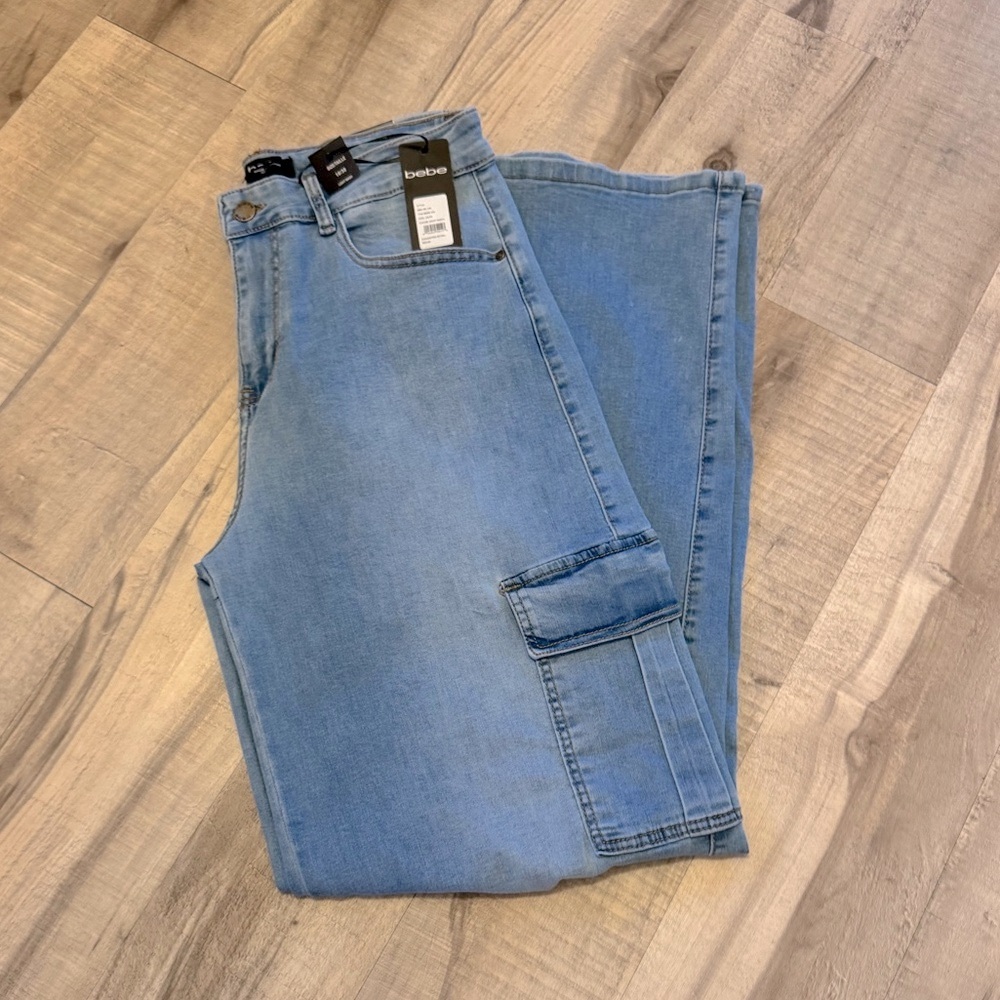 Women’s BeBe Wide Leg Cargo Baggy Jeans - Picture 3 of 5